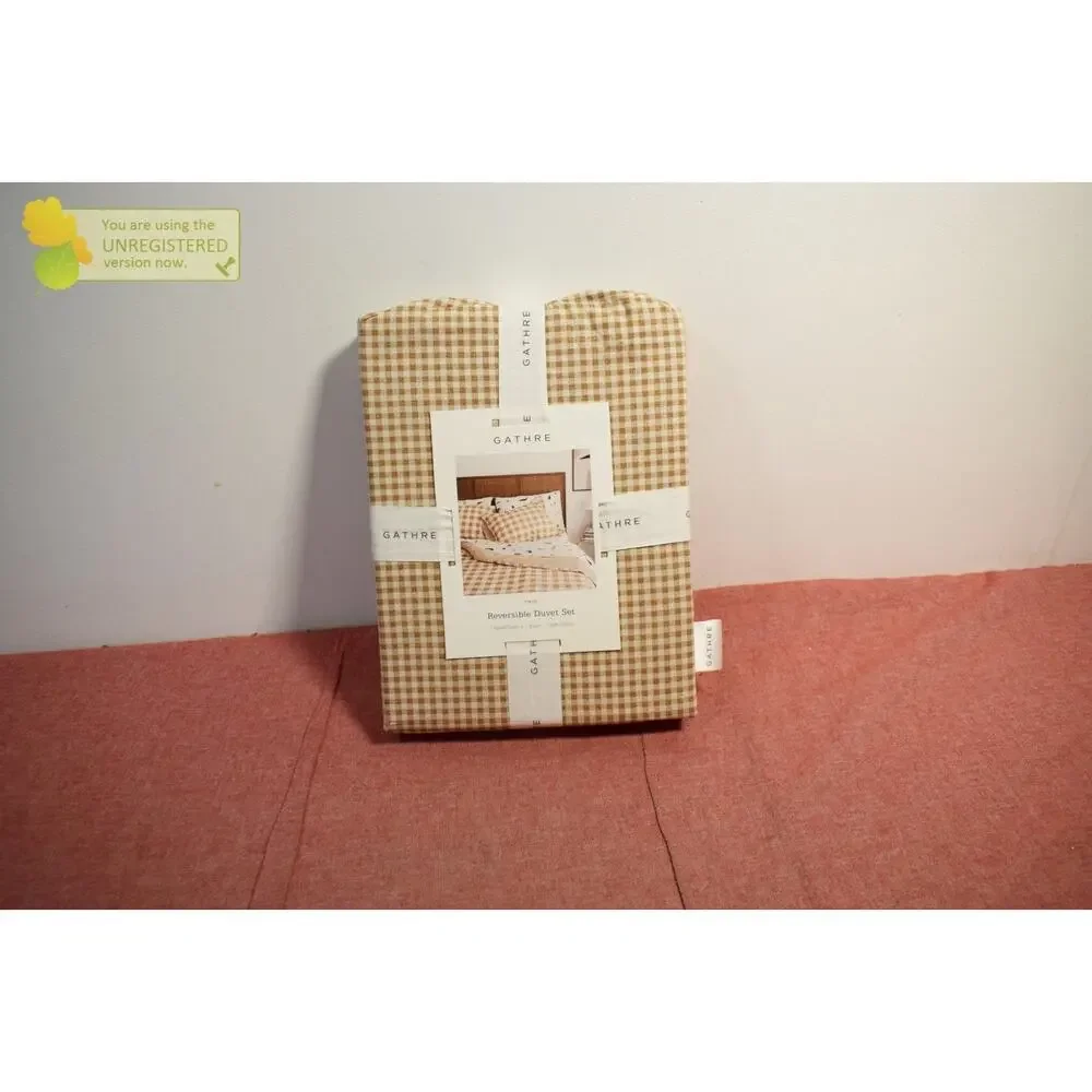 Gathre Khaki Gingham Reversible Duvet Set Twin----